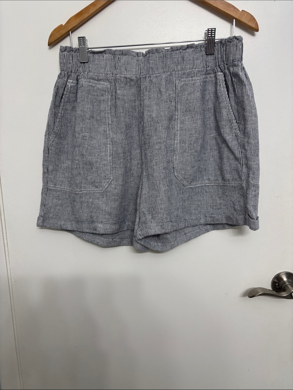 Briggs New York Blue Pinstriped High-Waist Elastic Shorts